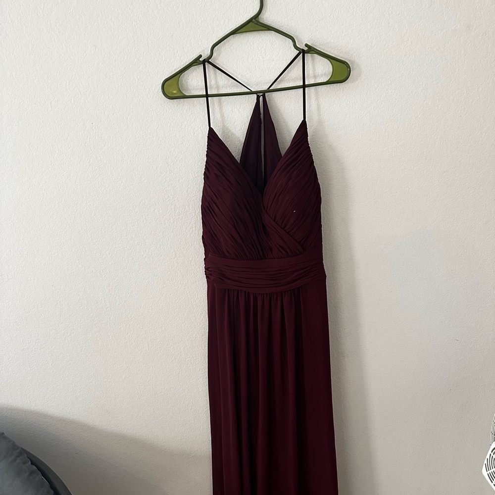 Morilee, size 20, Bordeaux, altered one inch for height. I’m 5’10”.